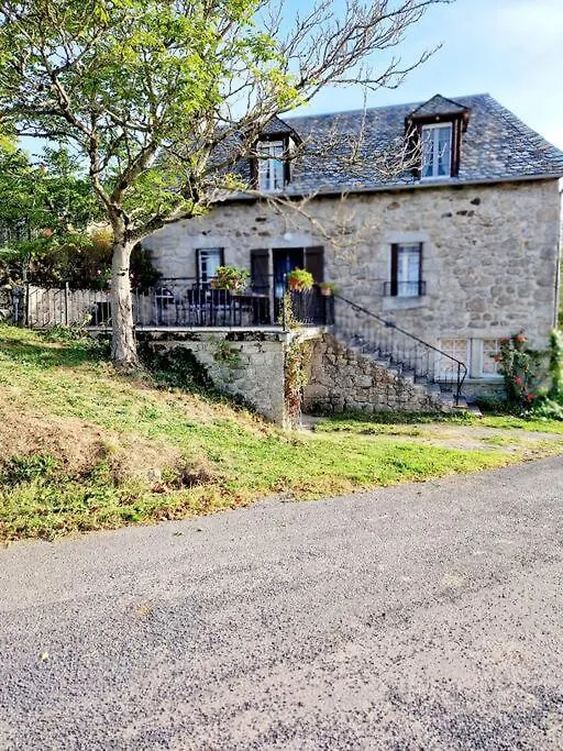 Le Casimir, Maison De Campagne A Estaing